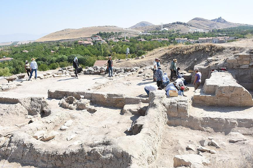 Fil dişi tablet Arslantepe ve Asur arasındaki ilişkiyi açığa çıkardı - Resim : 1