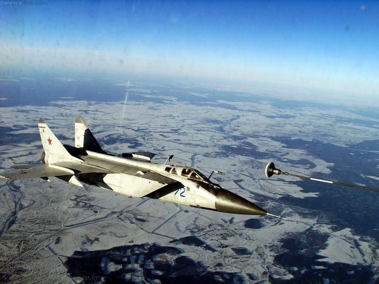 MiG-31'den Cruise füzesine stratosferde müdahale - Resim : 4