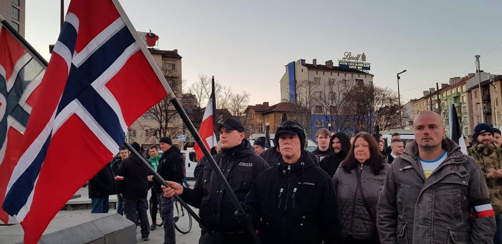 Bulgaristan'da aşırı sağcılar Nazi destekçisi generali anmak için yürüdü - Resim : 3