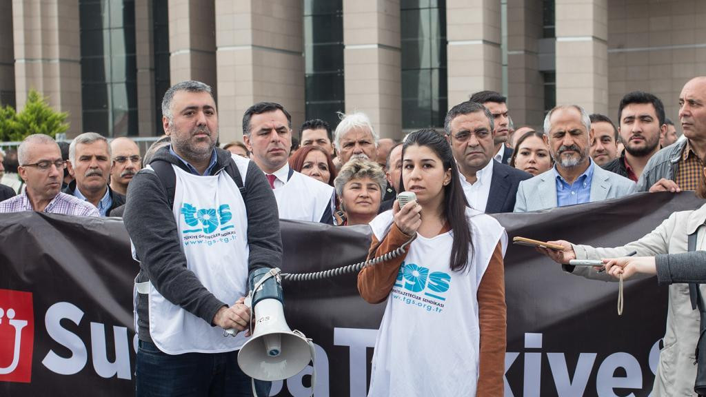 Sözcü Gazetesi soruşturmasına protesto - Resim : 1