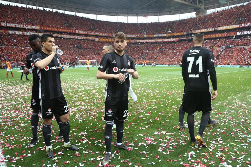 Galatasaray - Beşiktaş: 1-0 (İlk Yarı) - Resim : 1