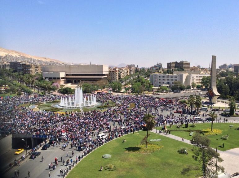 Şam'da ABD'ye karşı büyük miting - Resim : 1