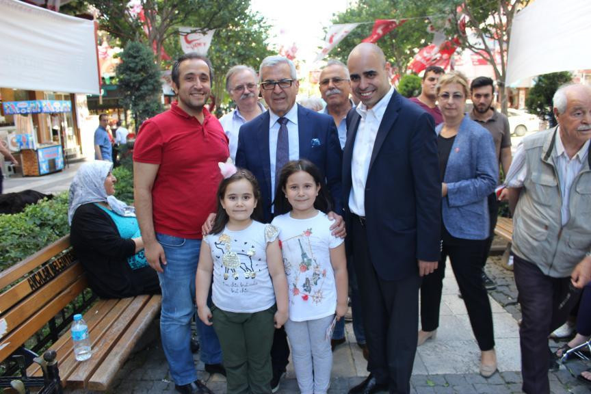 Vatan Partisi adayları Caferilerin iftarına katıldı - Resim : 2