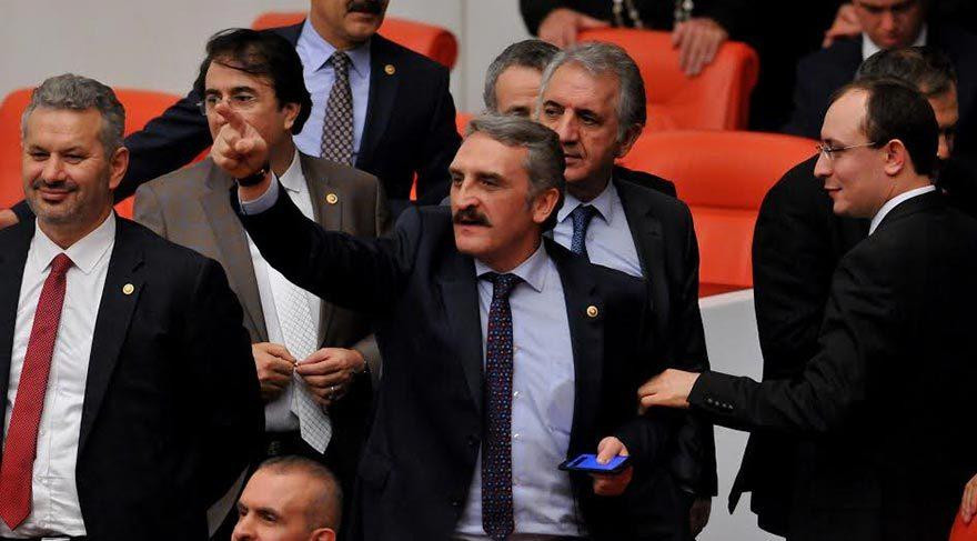 Kamera ters dönünce AKP’li vekilin 'yeliz' maskesi düştü - Resim : 3