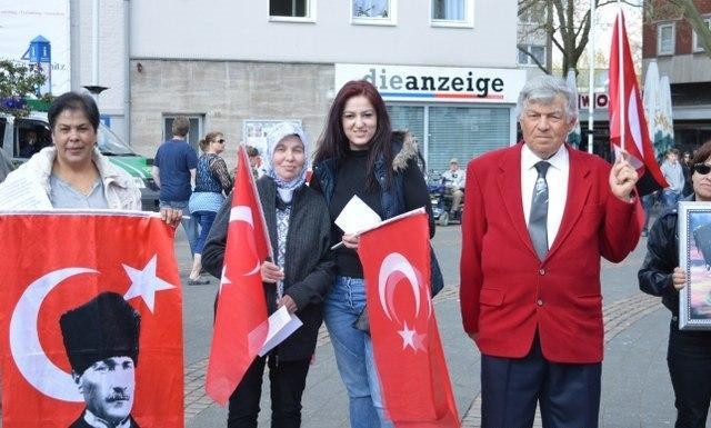 Öğretmenin çağrısıyla 'hayır' için toplandılar - Resim : 2