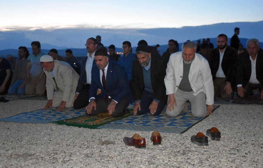 Bitmeyen çevre yolunda iftarlı protesto - Resim : 1