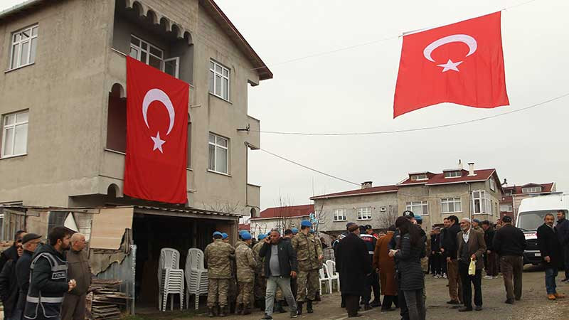 Şehitlerimizin kimlikleri belli olmaya başladı - Resim: 10