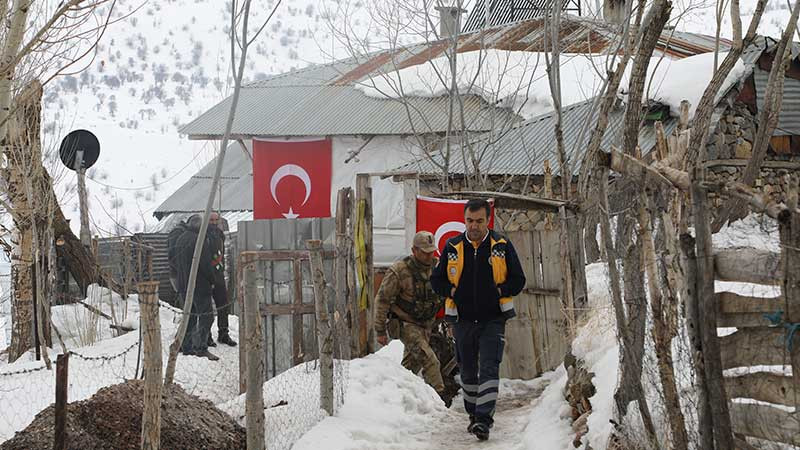 Şehitlerimizin kimlikleri belli olmaya başladı - Resim: 17