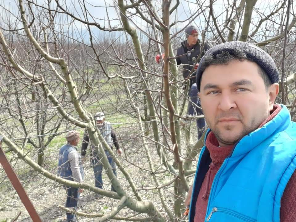 Çiftçi millete sözünü tuttu tarlada çalışıyor, üretiyor - Resim: 1