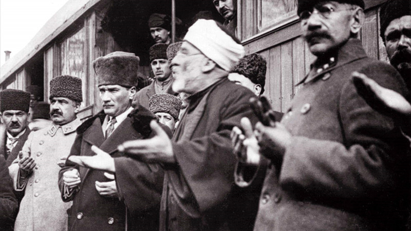 Atatürk'ün teşkilatçı müftüleri ve Diyanet tartışması - Resim: 1