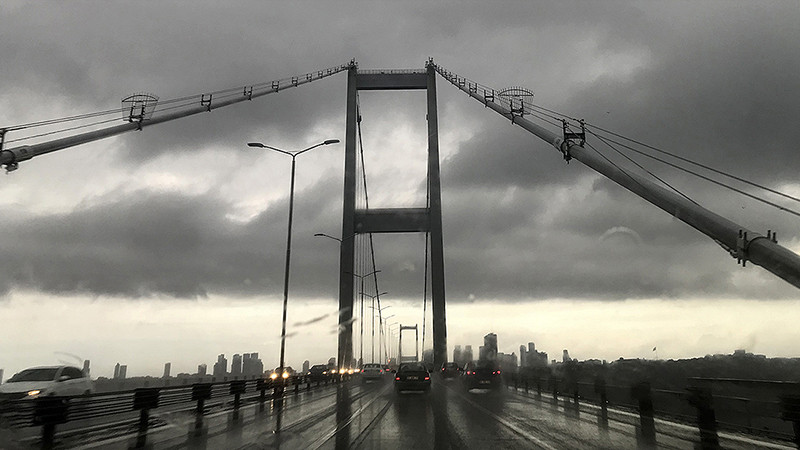 İstanbul'un bazı ilçelerinde yağış etkili oluyor - Resim: 1