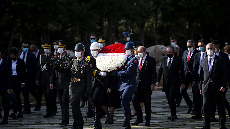 KKTC Cumhurbaşkanı Tatar Anıtkabir'i ziyaret etti - Resim: 1