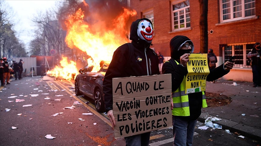 Fransa'da Macron protestosu sürüyor - Resim: 1