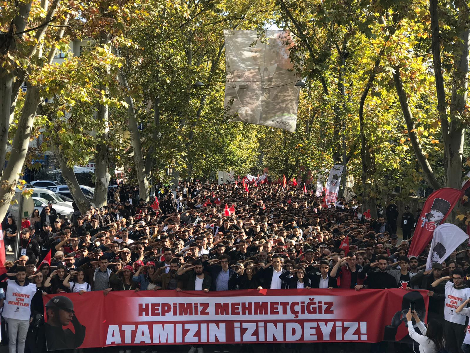 Kurtuluş Savaşı gençliği ve Atatürk - Resim: 1