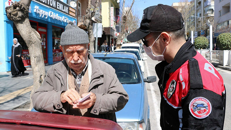 65 yaş üstü vatandaşlar için 1 aylık izin bugün başladı - Resim: 1