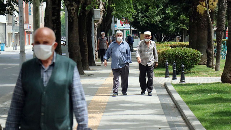 65 yaş üstü vatandaşlar için 1 aylık izin bugün başladı - Resim: 5