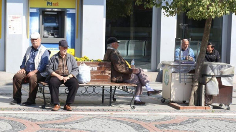 65 yaş üstü vatandaşlar için 1 aylık izin bugün başladı - Resim: 2