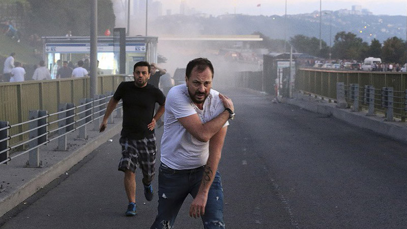 FETÖ'nün kanlı darbe girişiminin üzerinden 4 yıl geçti: 15 Temmuz'da ne oldu? - Resim: 6