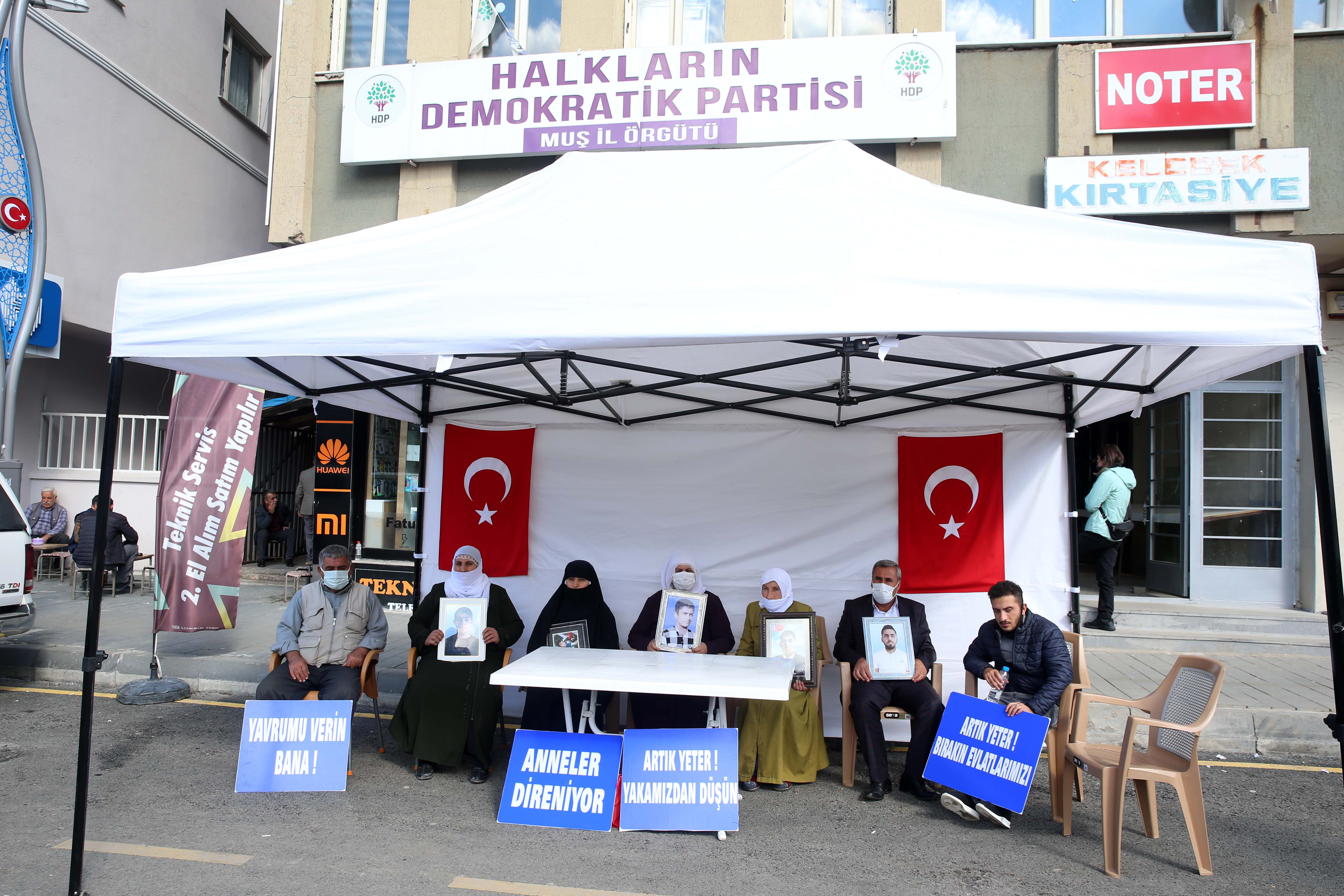 Muş'ta, HDP önünde eylem yapan ailelerin sayısı yükseliyor - Resim: 1