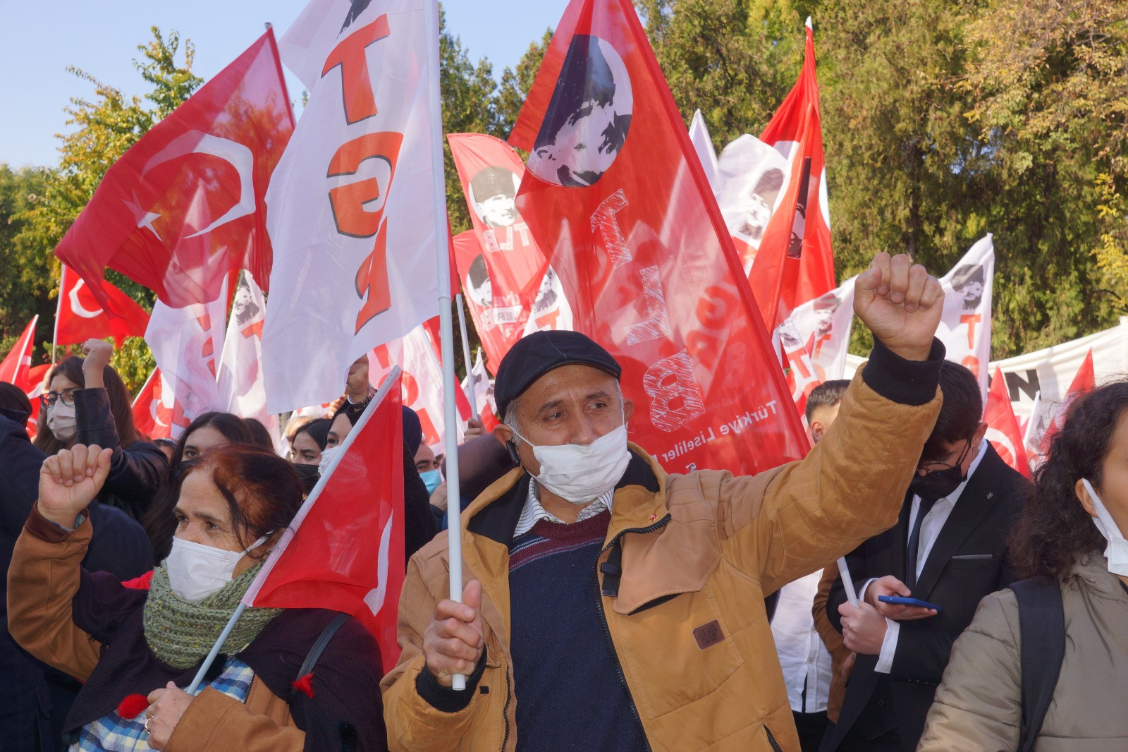 Türk Gençliği emperyalizme meydan okudu - Resim: 16