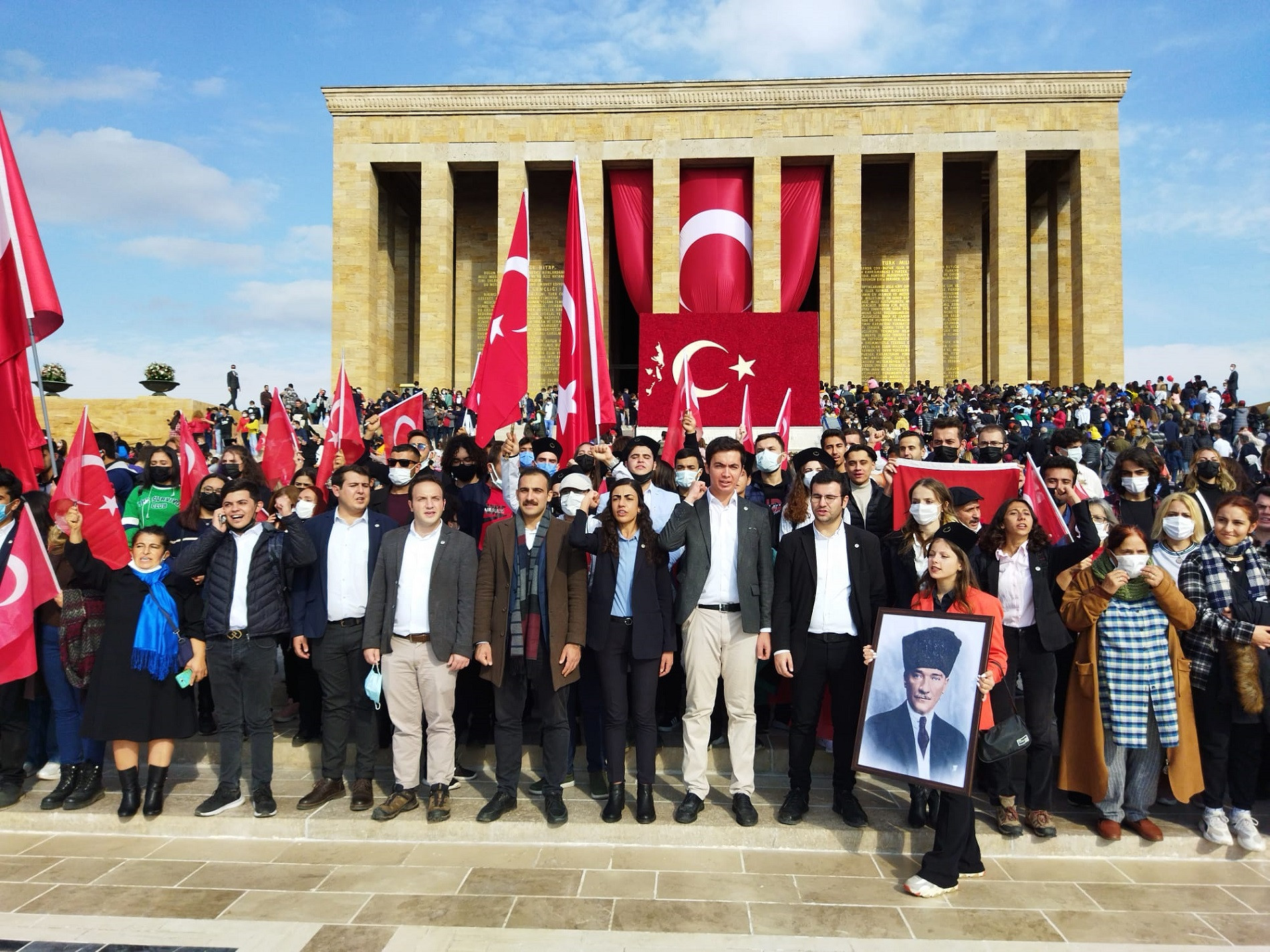 Türk Gençliği emperyalizme meydan okudu - Resim: 5