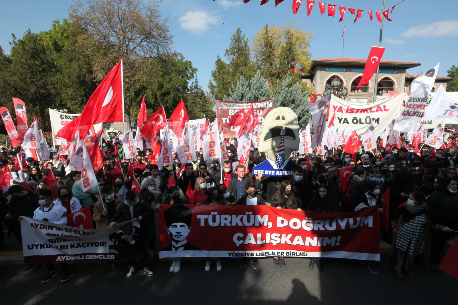 Türk Gençliği emperyalizme meydan okudu - Resim: 10