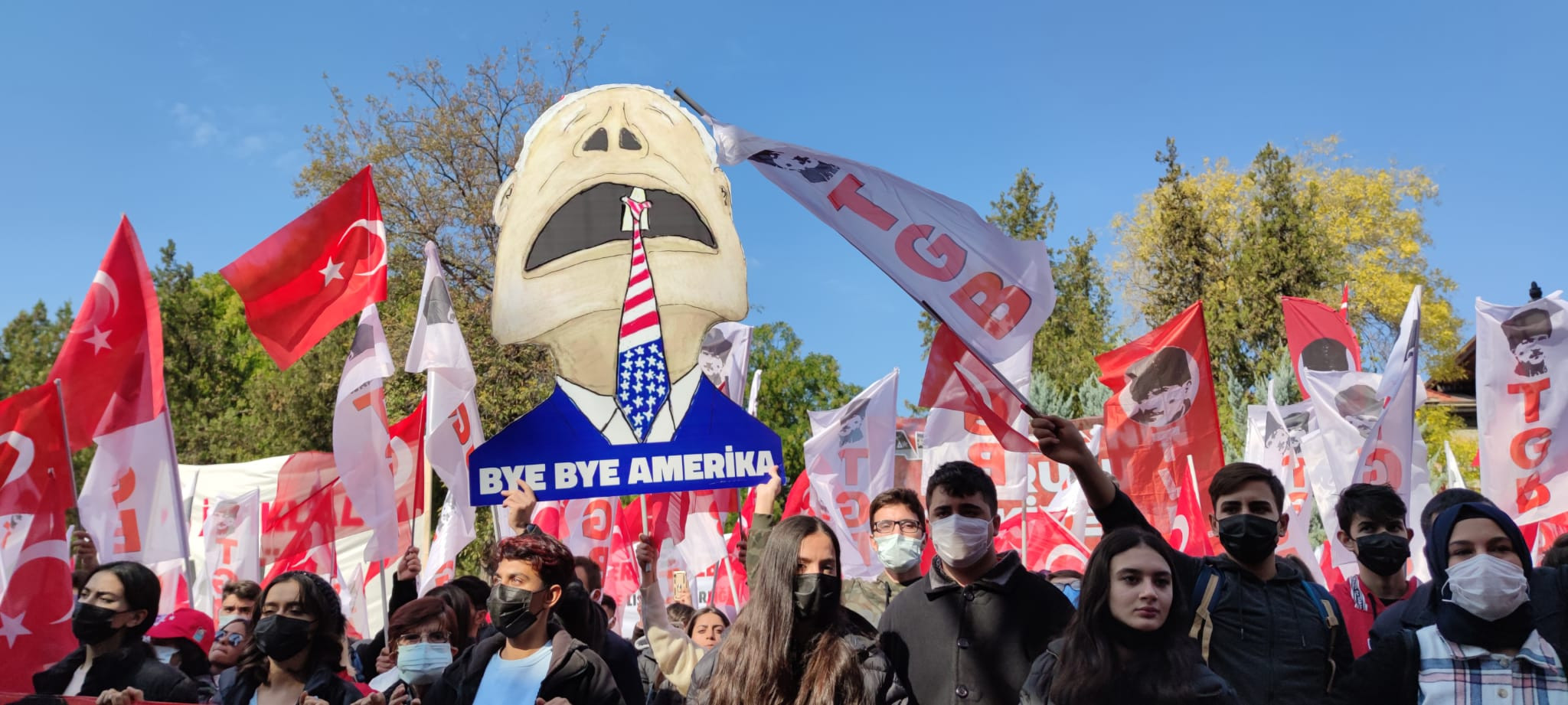 Türk Gençliği emperyalizme meydan okudu - Resim: 19