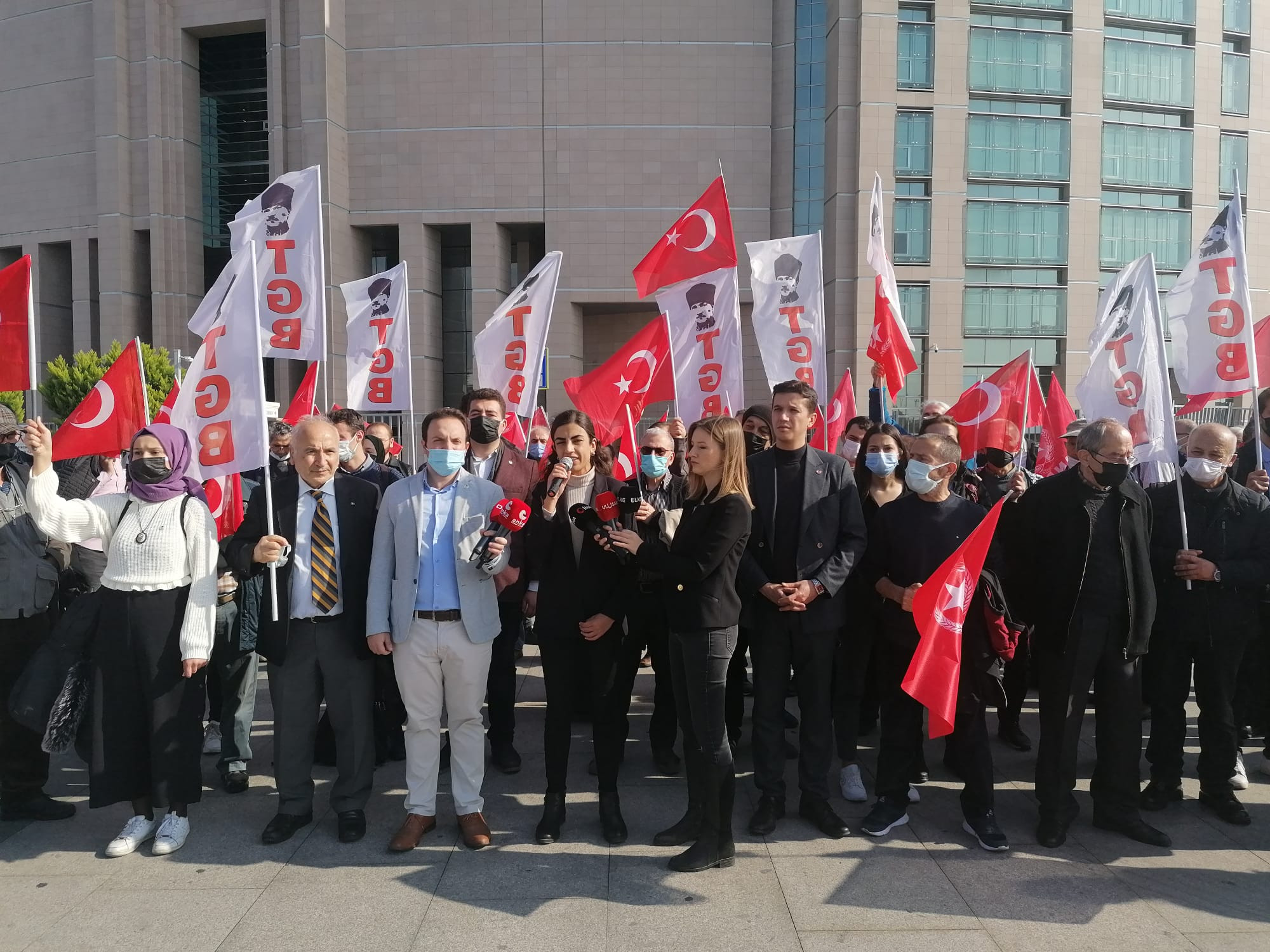 Türk gençliği ABD emperyalizmine meydan okudu: Bizi kimse esir alamaz! - Resim: 2