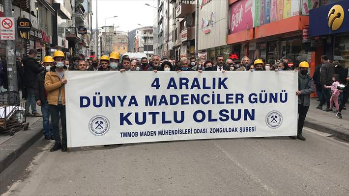 Zonguldak'ta '4 Aralık Dünya Madenciler Günü' kutlandı - Resim: 1