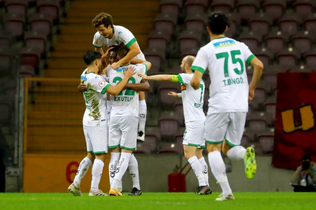 Alanyaspor Galatasaray'ı eleyerek yarı finale yükseldi - Resim: 1