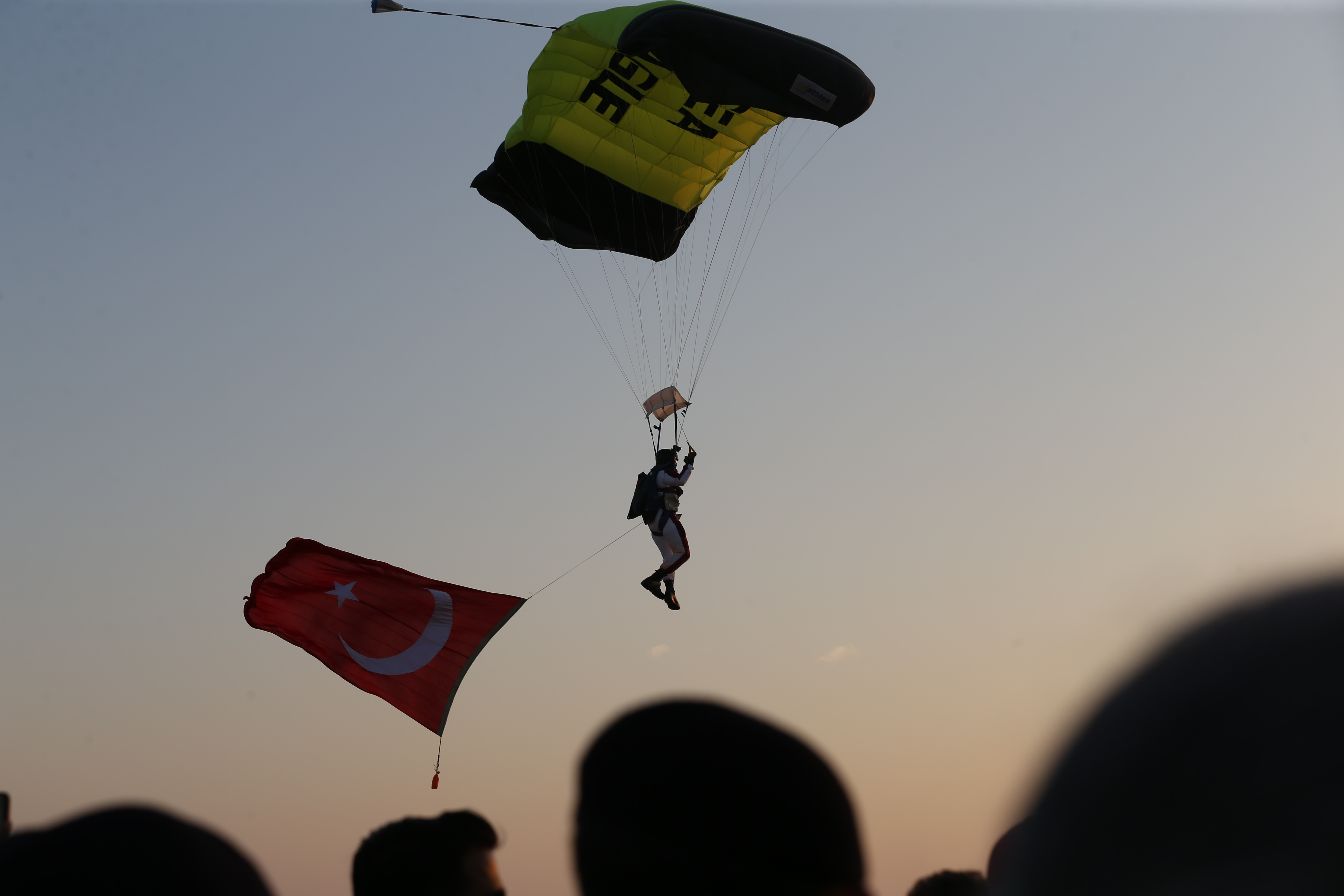 Pakistan'ın tatbikatında Türk bayrağı açıldı - Resim: 1