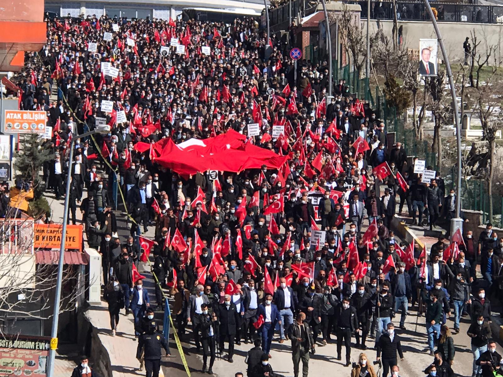 Şırnaklılar teröre karşı birleşti: PKK emparyalizmin maşası! - Resim: 1