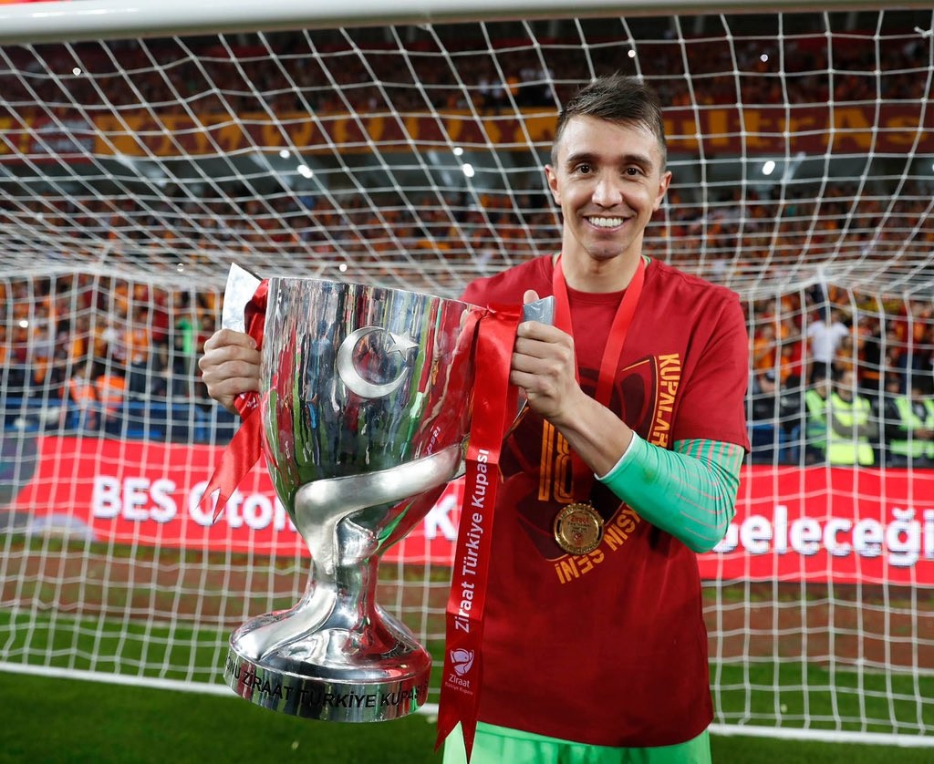 Muslera üçüncü kez ‘dalya’ diyecek: Galatasaray'ın bayrak adamı! - Resim: 3