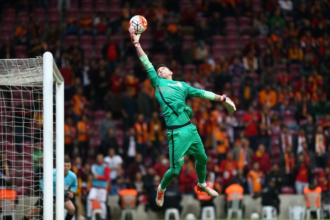 Muslera üçüncü kez ‘dalya’ diyecek: Galatasaray'ın bayrak adamı! - Resim: 1