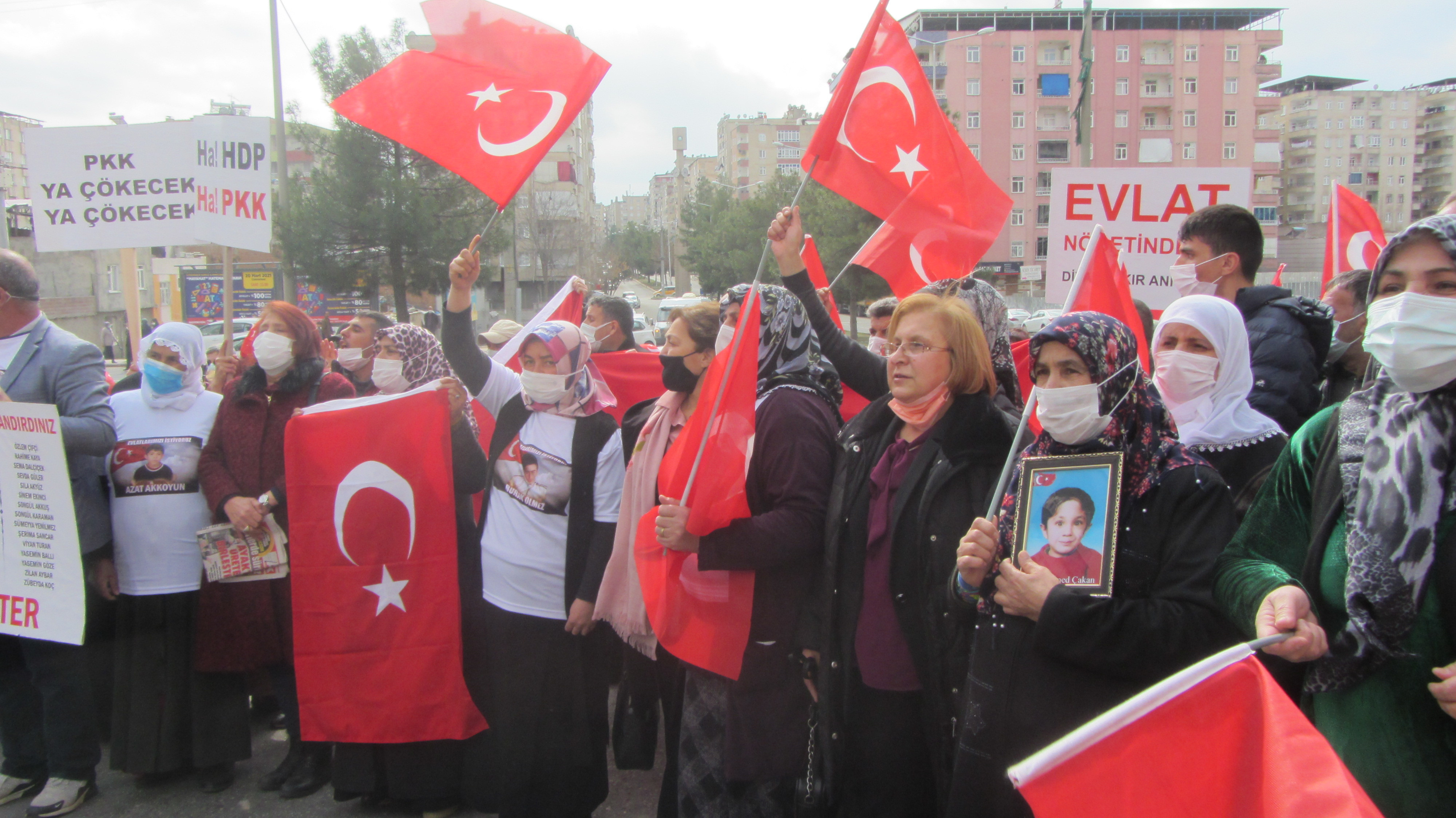 Cumhuriyet Kadınları Derneği Diyarbakır anneleriyle buluştu:8 Mart mesajı - Resim: 3