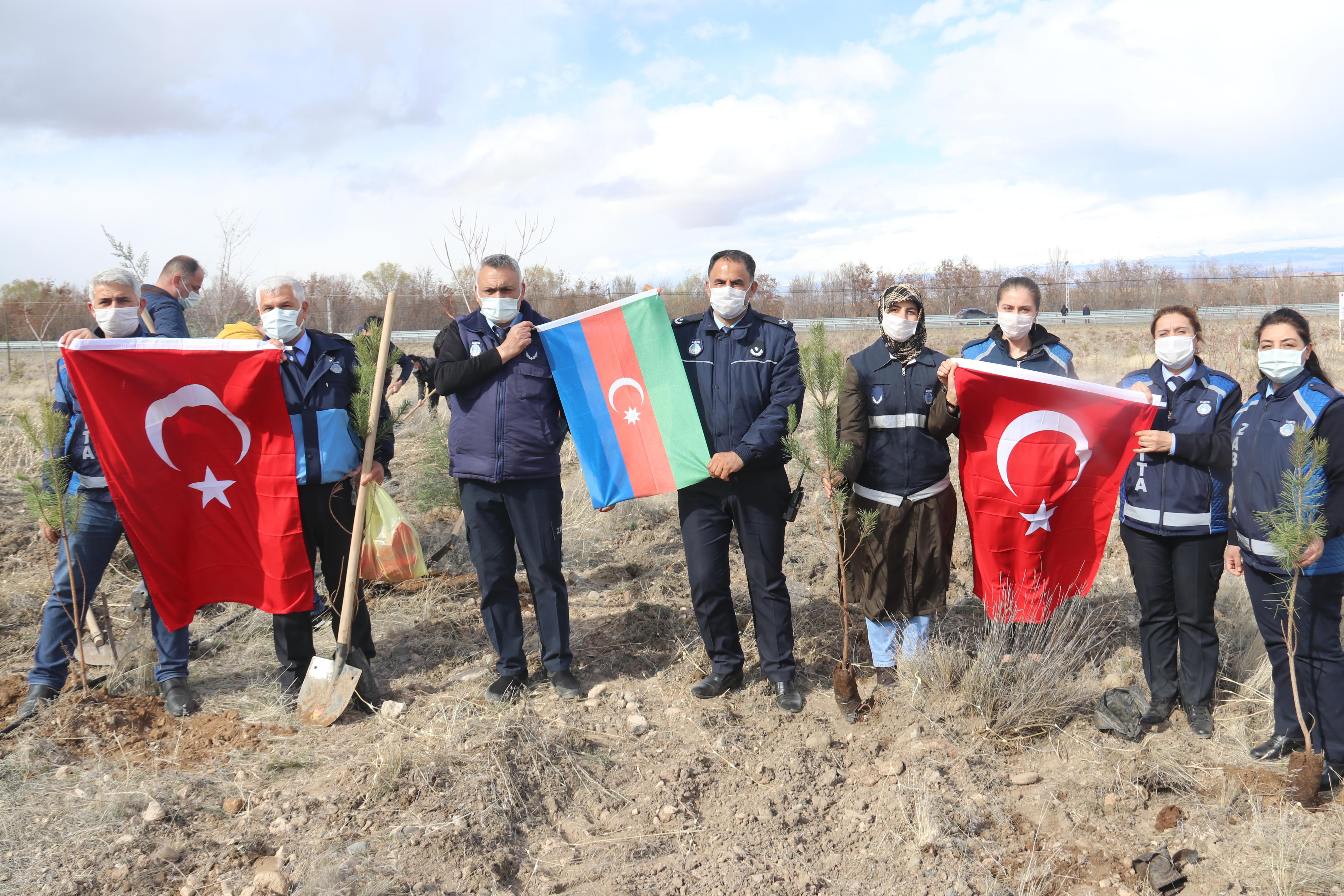 Iğdır'da Karabağ şehitleri anısına 2783 fidan - Resim: 1