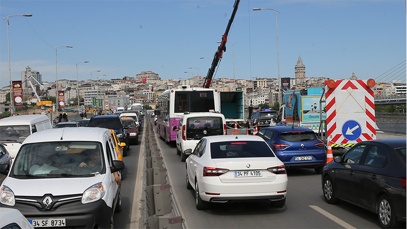 Unkapanı Kavşağı Köprüsünün yıkılması trafik yoğunluğuna yol açtı - Resim: 1