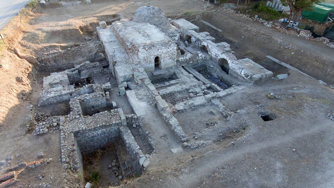 Bergama Antik Kenti'ndeki 1800 yıllık yaşam dünyaya tanıtıldı - Resim: 1