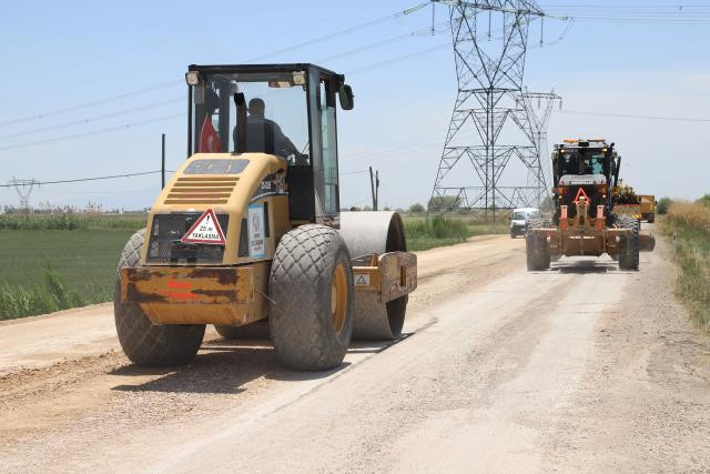 Karatay'da 13,7 kilometrelik mahalle yolu yapılıyor - Resim: 1