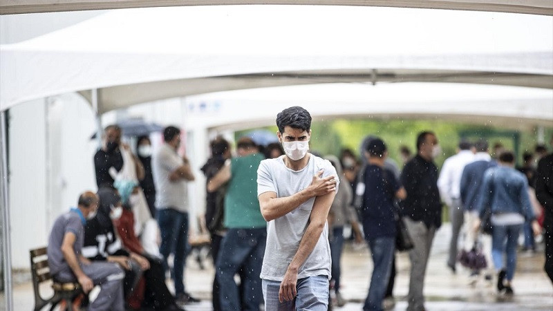 40 yaş ve üzeri vatandaşlar için aşılama başladı - Resim: 2