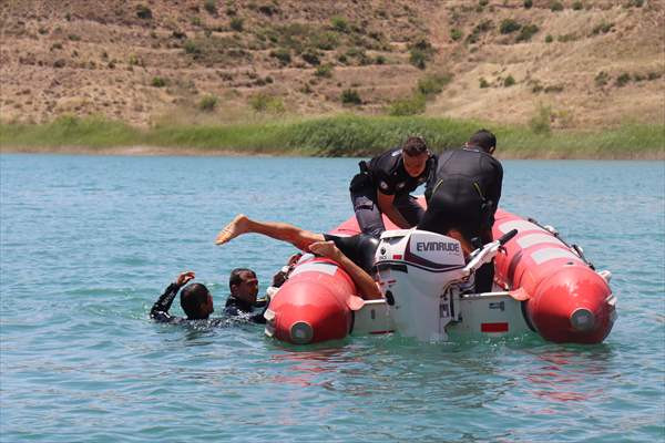 Dalgıçlar antrenman ve tatbikatlarla göreve hazır bekliyor - Resim: 2