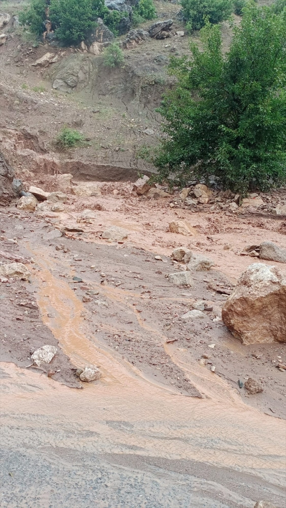 Kayseri Yahyalı'da sel - Resim: 1