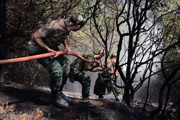 Marmaris'te orman yangını devam ediyor: Azerbaycan'dan destek - Resim: 1