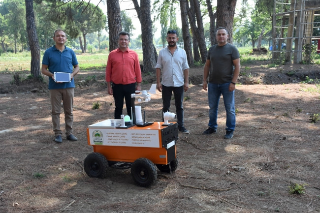 Bursa'da iki lise 'akıllı tarım robotu' geliştirdi - Resim: 2