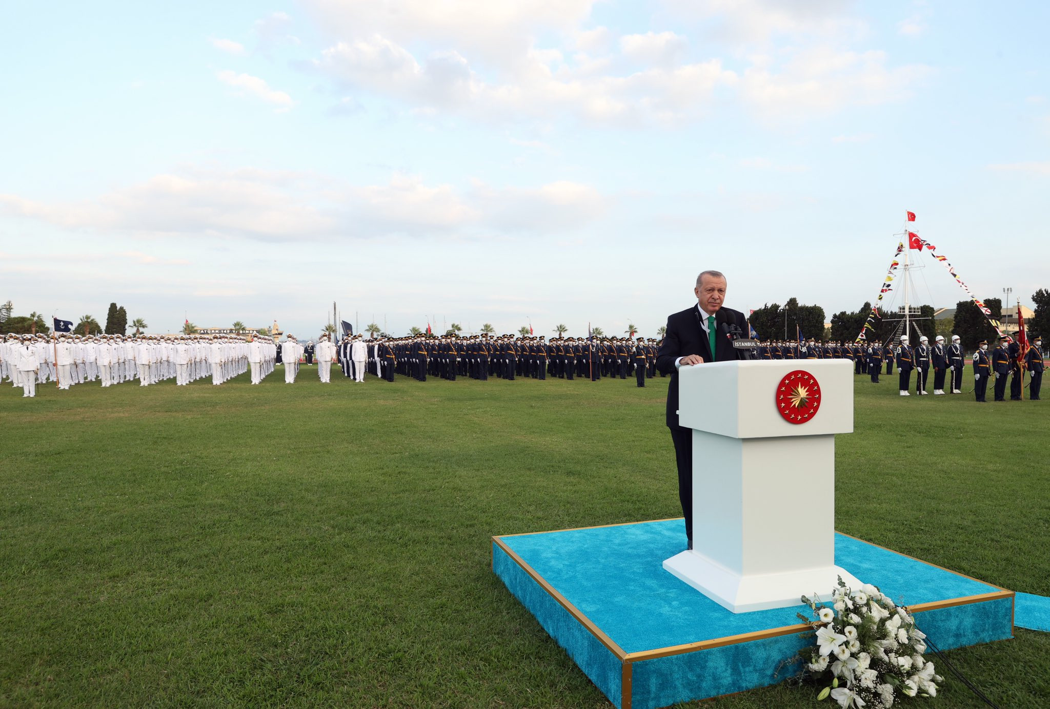 Cumhurbaşkanı Erdoğan: Bize parasıyla verilmeyen ürünlerin terör örgütlerine bedelsiz verildiğini gördük - Resim: 1