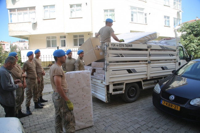 Selden etkilenenler yeni eşyalarına kavuşuyor - Resim: 1