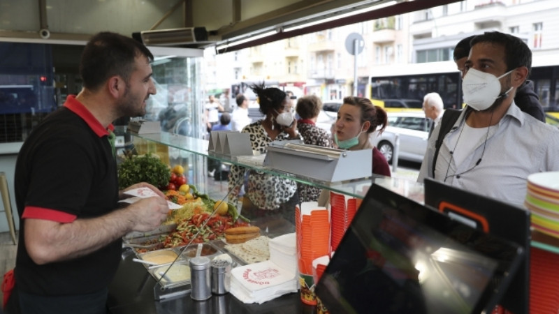 Almanya'da aşı olanlara bedava döner - Resim: 1