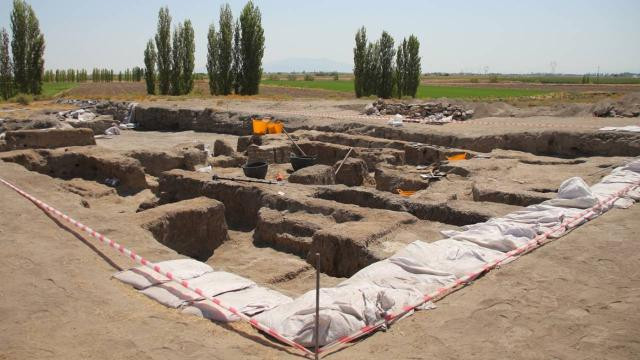 Çatalhöyük'te çoklu mezarlar bulundu - Resim: 1