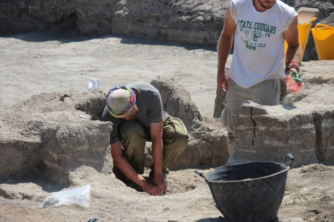 Çatalhöyük'te çoklu mezarlar bulundu - Resim: 2