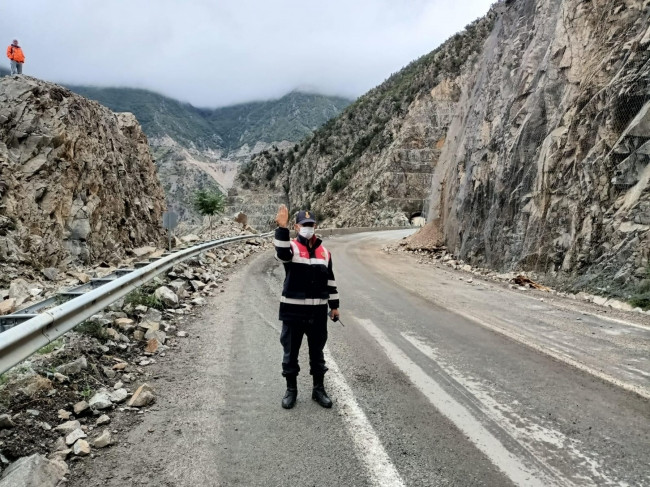 Artvin-Yusufeli yolu yeniden ulaşıma açıldı - Resim: 1